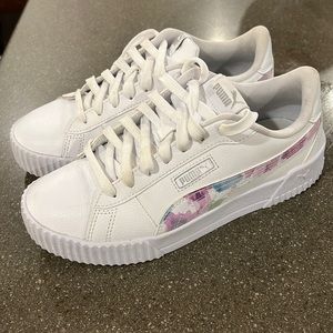 PUMA white sneakers, US Size 8